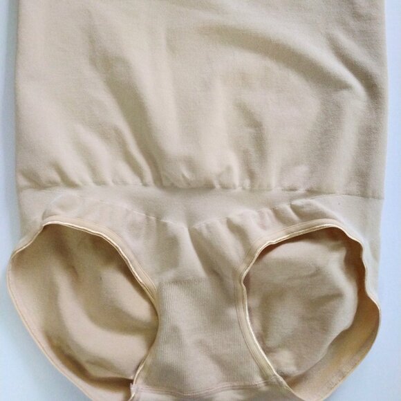 Spanx Assets XL Nude High Waist Shaping Briefs Non Slip Grip - Picture 3 of 4